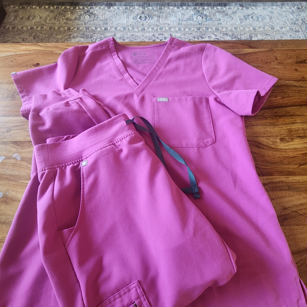 Figs Scrub Set Size MEDIUM. Buttom M/P